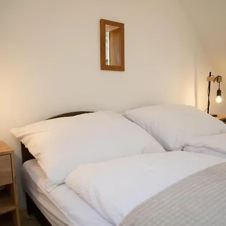 Kisleshegy Doergicse Vendeghaz Sauna & Jakuzzi Dorgicse