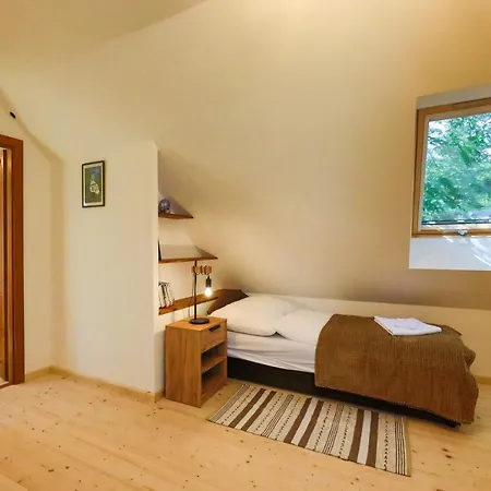 Villa Kisleshegy Doergicse Vendeghaz Sauna & Jakuzzi