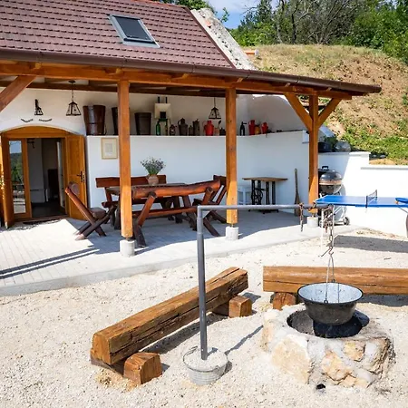 Kisleshegy Doergicse Vendeghaz Sauna & Jakuzzi * Dorgicse