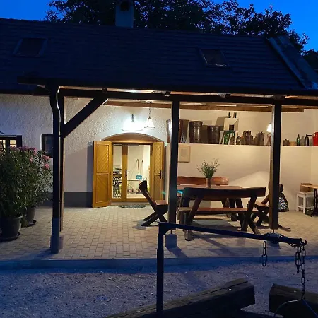 Kisleshegy Vendeghaz Villa *