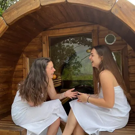 Kisleshegy Doergicse Vendeghaz Sauna & Jakuzzi Villa