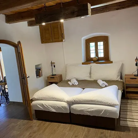 Kisleshegy Doergicse Vendeghaz Sauna & Jakuzzi