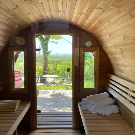 Kisleshegy Doergicse Vendeghaz Sauna & Jakuzzi