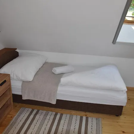 Villa Kisleshegy Doergicse Vendeghaz Sauna & Jakuzzi