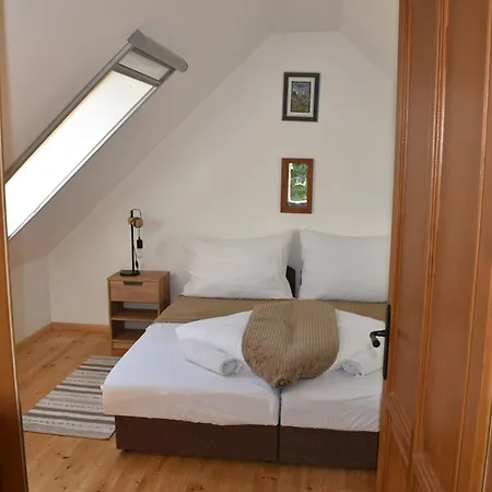 Kisleshegy Doergicse Vendeghaz Sauna & Jakuzzi *