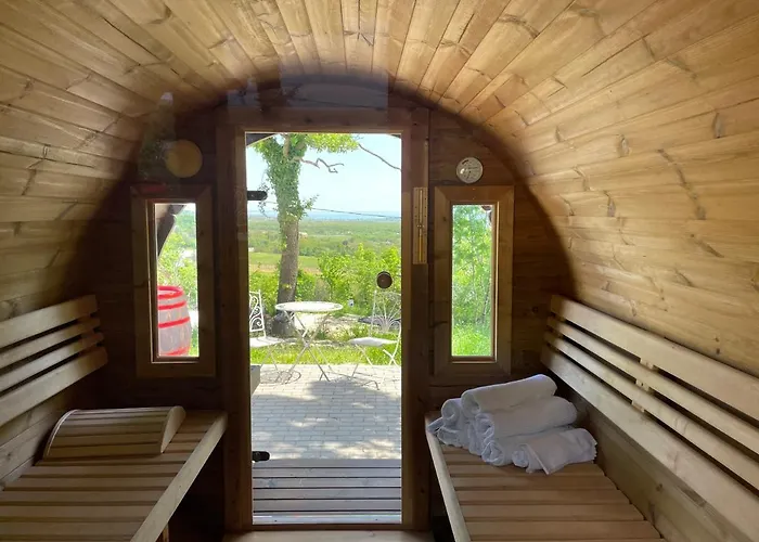 Kisleshegy Vendeghaz